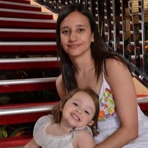 Meet your Posher, Christina